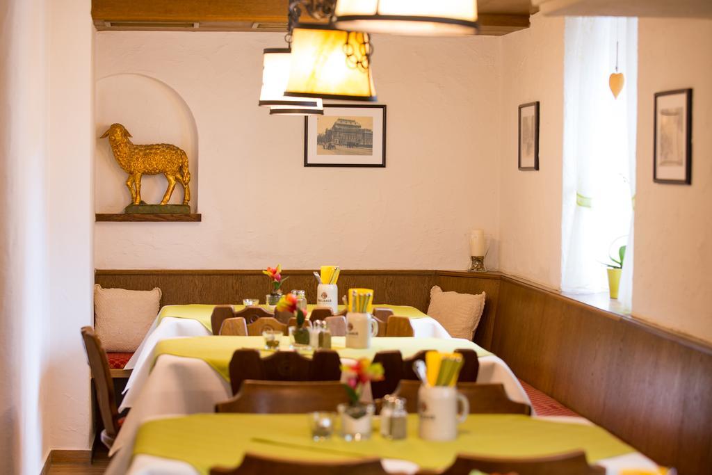 Gasthof Zum Lamm Hotel Garmisch-Partenkirchen Buitenkant foto